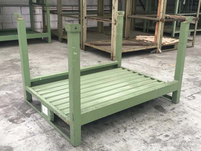 Pallet pedane in ferro usati a montati liberi impilabili