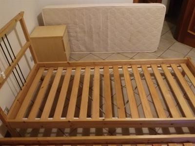 2 LETTI USATI IKEA, color pino chiaro, in ottime condizioni - Foto 5