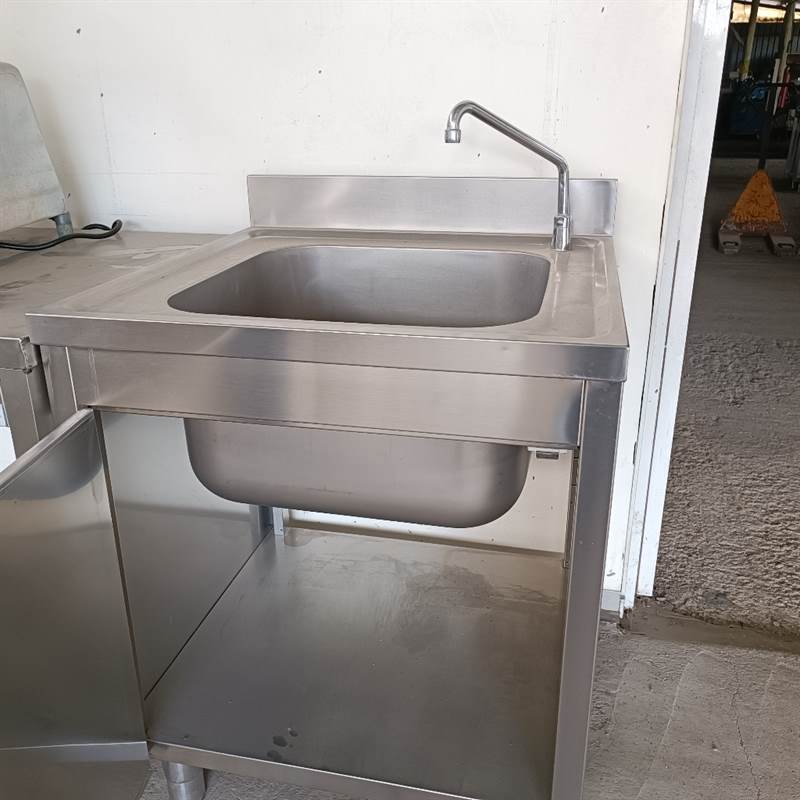Lavelli armadiati e lavamani - Foto 2