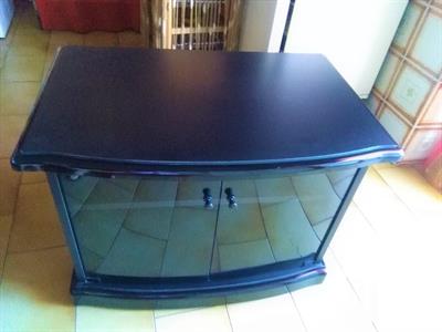 Mobile porta-televisore con rotelle