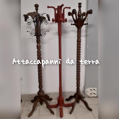 Attaccapanni da terra
