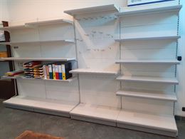 Foto 2 Scaffalatura negozio, colore bianco, come nuovi