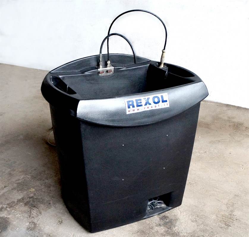 Vasca lavapezzi per officina