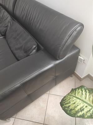Divano vera pelle Euro 600 trattabili