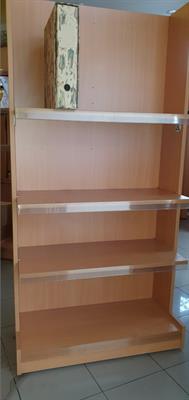 Scaffali negozio / ufficio