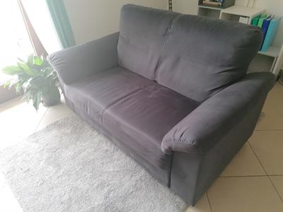 Divano due posti KNISLINGE, colore girgio scuro, come nuovo - Foto 5
