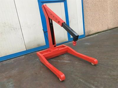 Sollevatore idraulico
