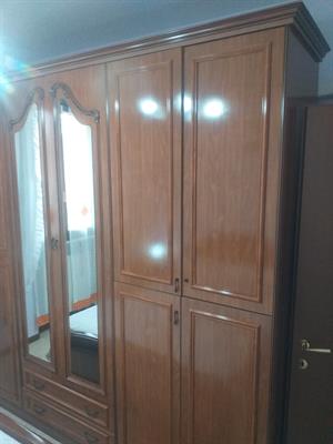 Kit Completo di Camera da Letto in Legno Noce