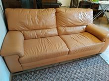 DIVANO IN PELLE