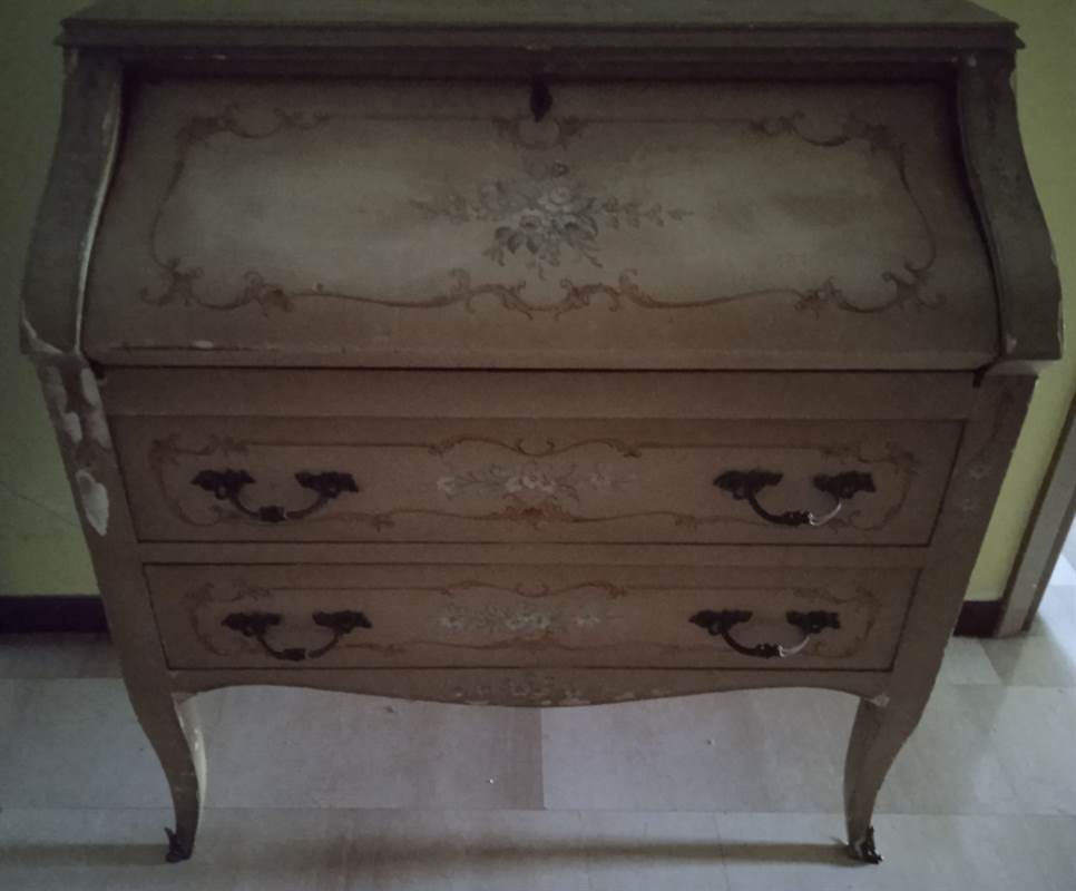 Foto 2 Maggiolino con ribaltina-Scrittoio stile veneziano, colore verde