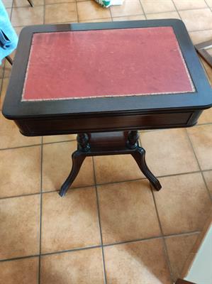 Tavolinetto da arredo in legno dim. L60xP42xH70
