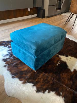 Pouf in velluto usato