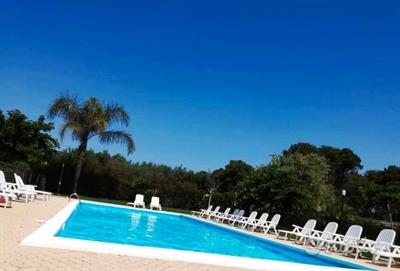 Casa Vacanze Con Piscina a Torre Lapillo