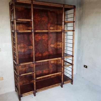 Libreria in radica e rattan