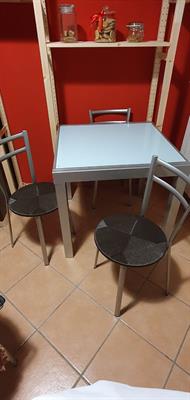 4 sedie Calligaris e tavolo allungabile cristallo, color caffè - Foto 2