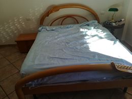 Letto matrimoniale + 2 comodini + rete