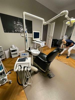 Poltrona odontoiatrica Sirona C2+ riunito