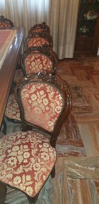 Tavolo + 8 sedie, in legno massello - Foto 3