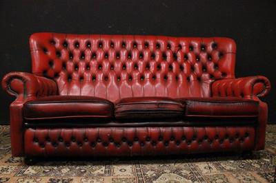 Divano Chesterfield bergere tre posti in pelle bordeaux - Foto 2