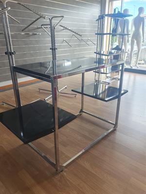 Arredamento Negozio Abbigliamento, come nuovo, in legno - Foto 3