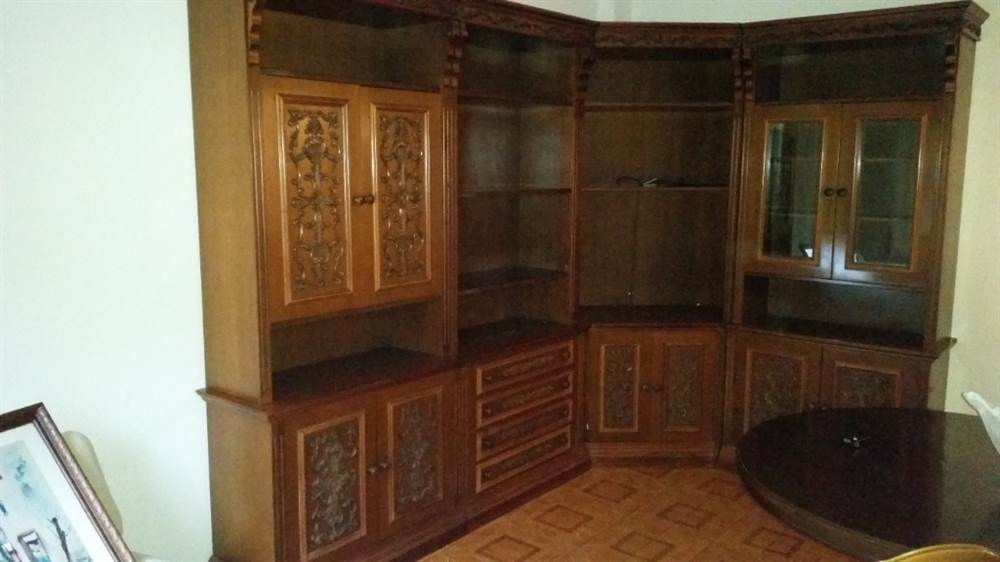 Foto 3Soggiorno angolare completo in legno massello in ottimo stat