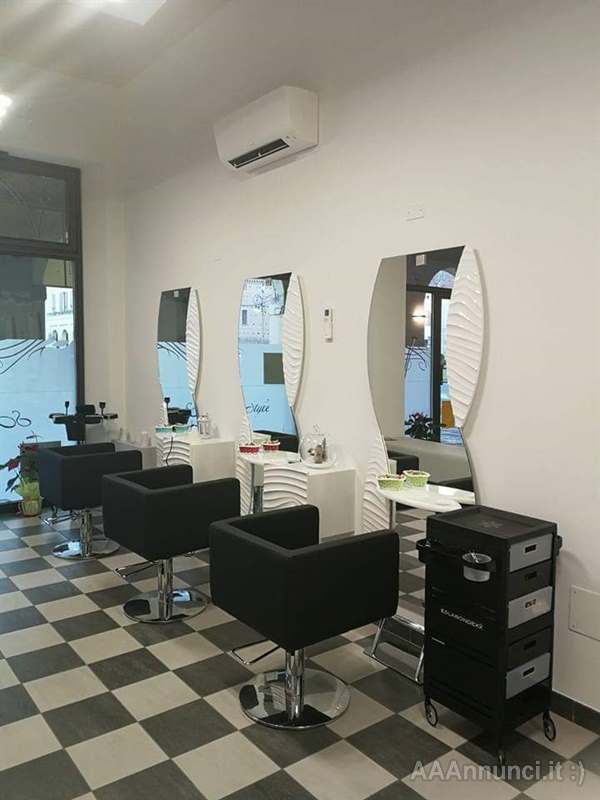 Arredamento Usato Parrucchiere Poltrone Arredamento Usato Per