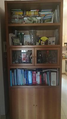 Libreria e Vetrinetta con ripiani di cristallo, in legno - Anteprima 1