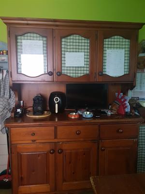 Credenza + panca e tavolo in legno