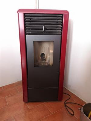 Stufa a pellet Ravelli