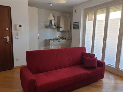 Divano 3 posti cm 215x87x90 regalo