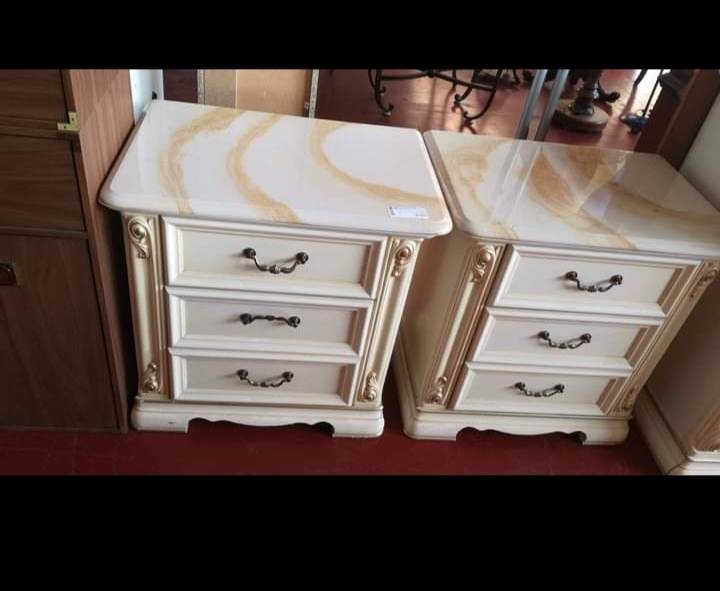 Foto 2 Comò / comodini, in buone condizioni