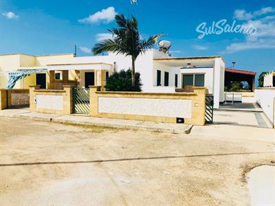 SALENTO, Villa da 8 a 12 posti POESIA