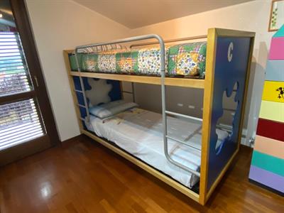 Letto a castello con ruote