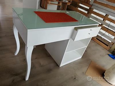 Mobile Cassa Laccato Bianco