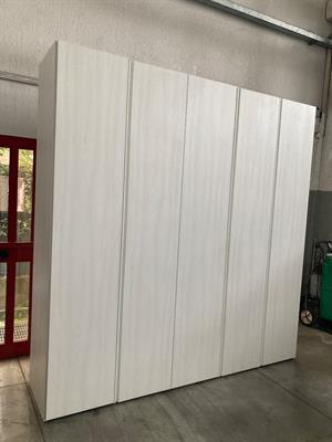 Armadio bianco