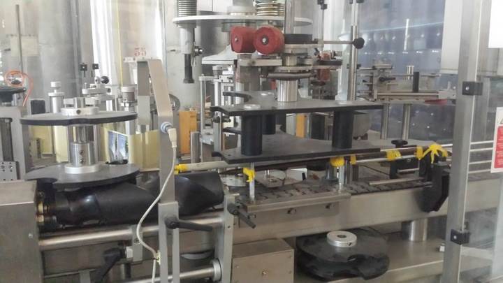 Linea di imbottigliamento FIMER 2.000 bph, anno 2002 - Foto 4