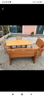 Panca angolare con tavolo e 2 sedie extra, in legno massello - Foto 4