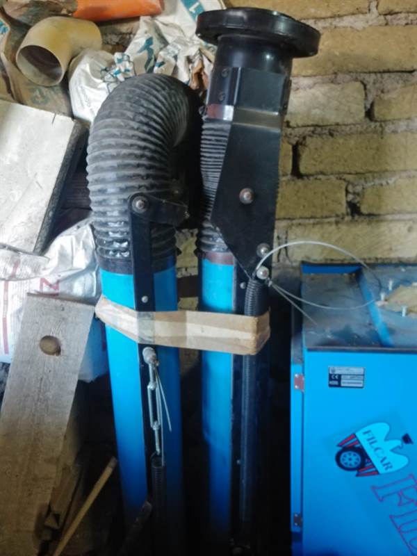 Aspiratore fumi saldatrice carboni attivi, mai usato