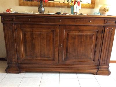 Credenza in legno massello