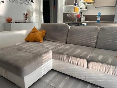 Divano Penisola Letto e Contenitore + Puff