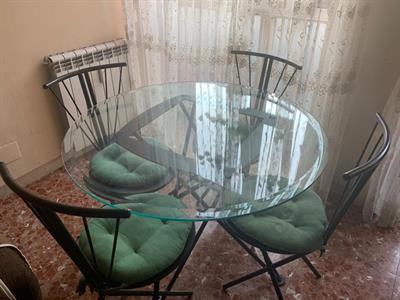Tavolo e sedie