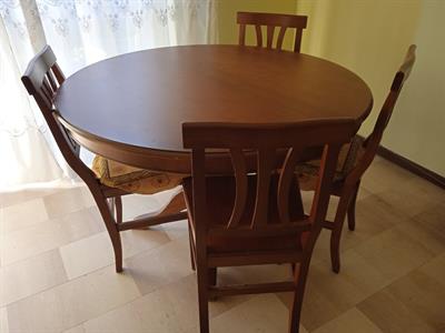 Tavolo rotondo allungabile in noce + Sedie