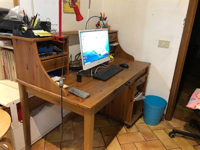 Scrivania in legno noce chiara - Anteprima 1