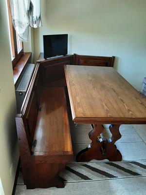 Tavolo e giropanca in legno massello, di olmo