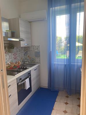 Lacco Ameno centro. Appartamenti in villa
