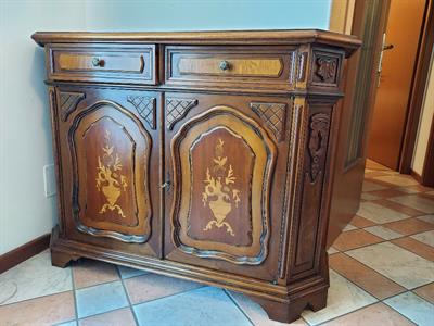 Mobile in legno stile classico con ante intarsiate - Foto 5