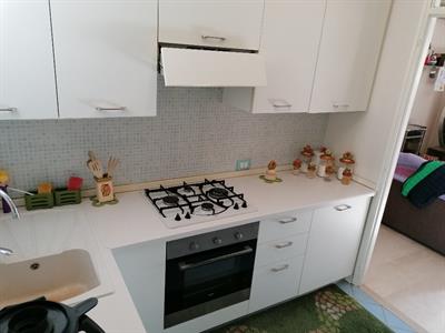 Cucina usata ad angolo, completa di elettrodomestici - Foto 2