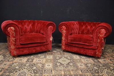Coppia poltrone Chesterfield in
