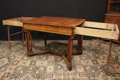 Tavolo allungabile in legno